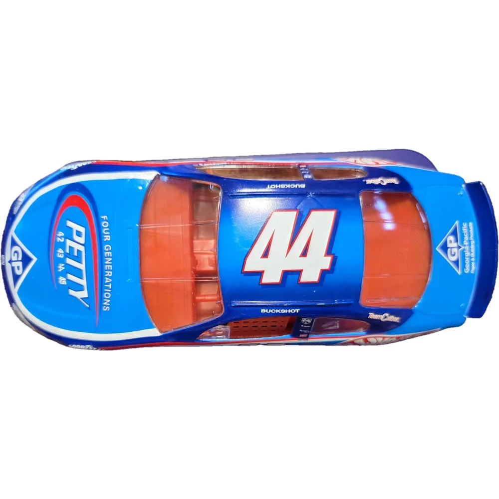 Team Caliber Buckshot Jones #44 Petty Four Generations Hot Wheels 1:24